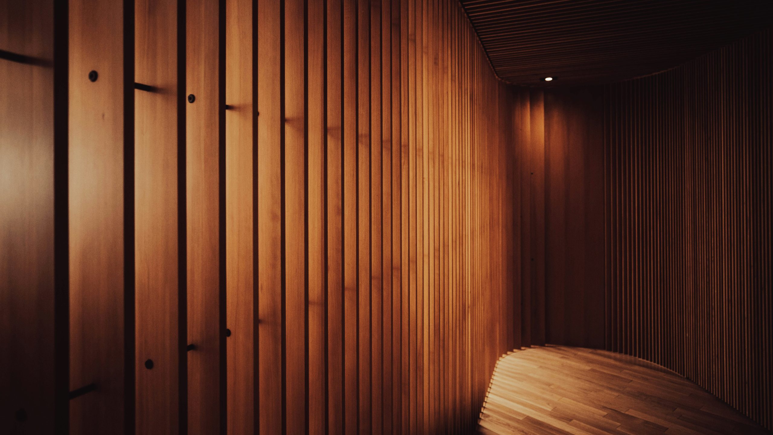Wooden Walls Room Photo - Photo by Graeme Hargreaves on Unsplash